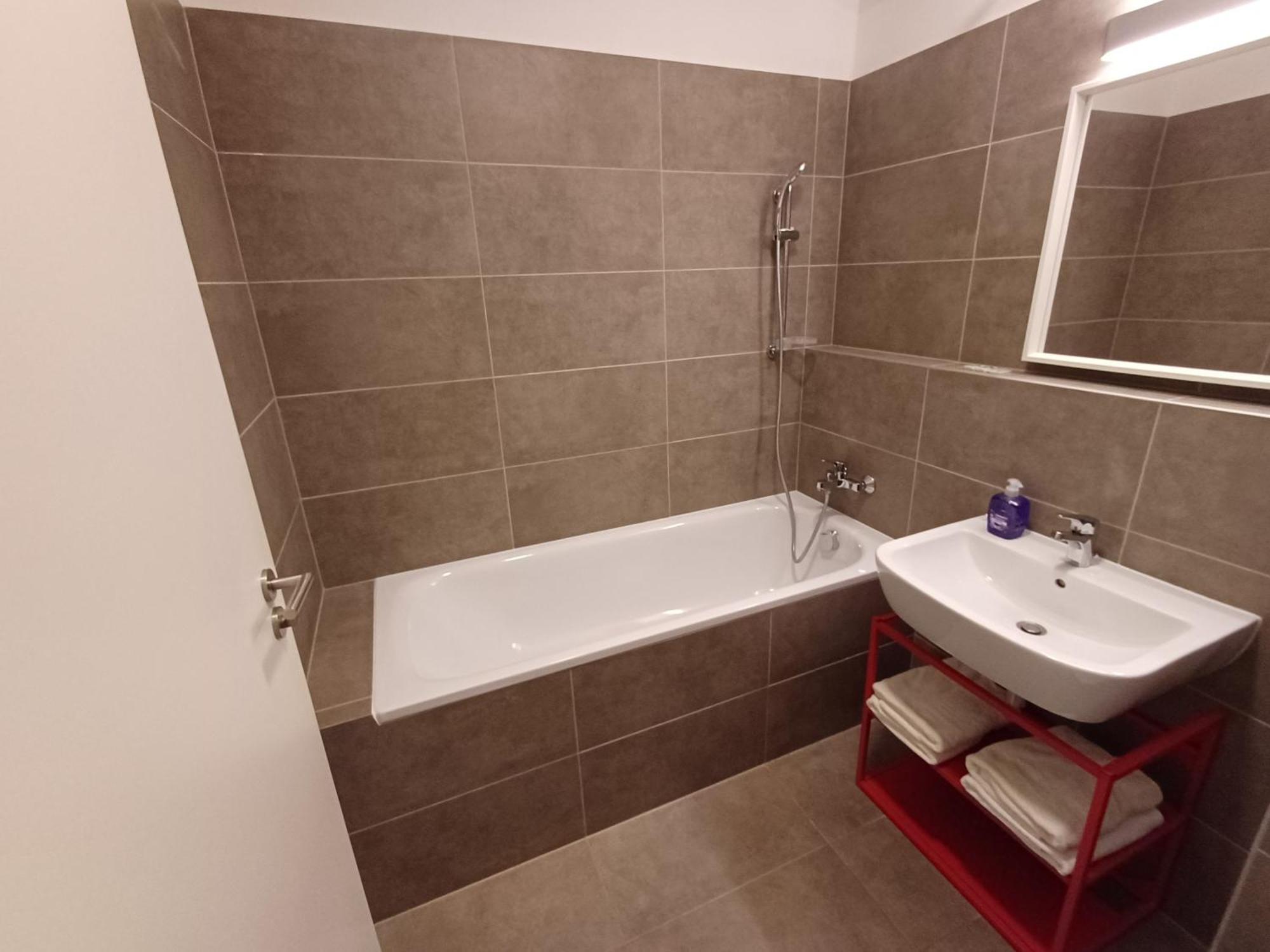 Entrez Apartment Mlynska Basta - Kosice Old Center Buitenkant foto